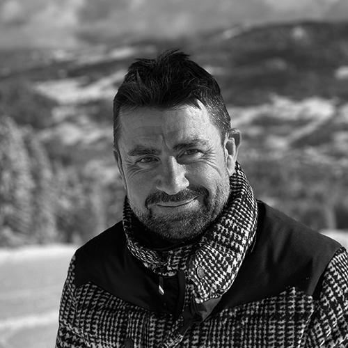 Mark MacGann